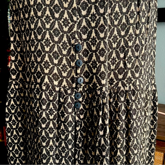 FARM Rio Midi Skirt - Picture 3 of 5